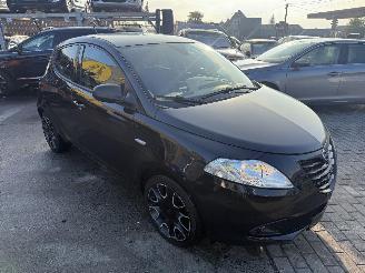 Lancia Ypsilon S BY MOMO picture 3