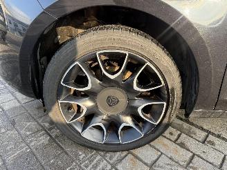 Lancia Ypsilon S BY MOMO picture 9