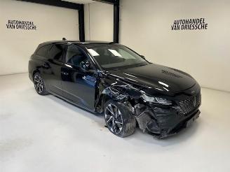Damaged car Peugeot 308 PLUGIN/ALLURE 2023/11