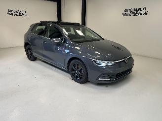 skadebil auto Volkswagen Golf PLUGIN HYBRIDE 2022/11