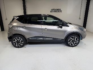 krockskadad bil auto Renault Captur INTENS 2016/5