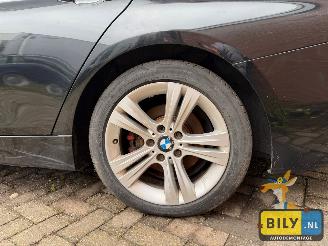 BMW 3-serie F31 320XD N47D20C Black sapphire metallic picture 12