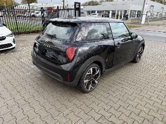 Mini Cooper Nieuw model! picture 4