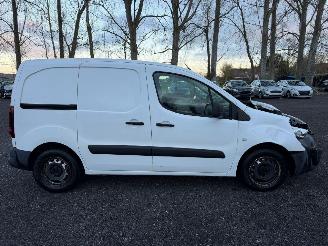damaged commercial vehicles Citroën Berlingo 1.6 HDI 2018/7
