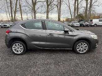 Vaurioauto  passenger cars DS Automobiles DS 4 SO CHIC 2016/11