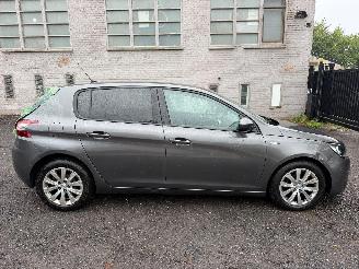 krockskadad bil auto Peugeot 308 II STYLE 2017/5