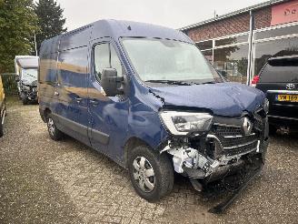 krockskadad bil bedrijf Renault Master 2.3 DCI 135 L2H2 WORK EDITION 2024/4