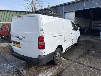 krockskadad bil bedrijf Opel Vivaro 1.5 Bleu HDi100 S&S  L3 2023/12