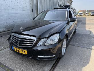 uszkodzony samochody osobowe Mercedes E-klasse Estate 200 CGI Business Class 2011/1