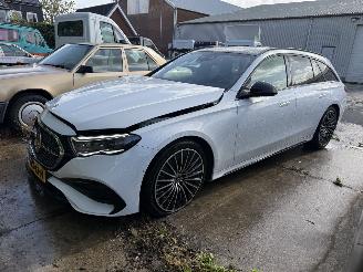 Schadeauto Mercedes E-klasse 300e AMG Line Estate 2024/3