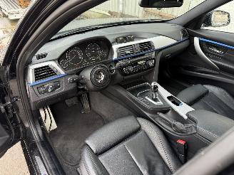 BMW 3-serie 320i X-Drive Touring M-Sport picture 12