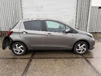 Toyota Yaris 1.5 Hybrid picture 2