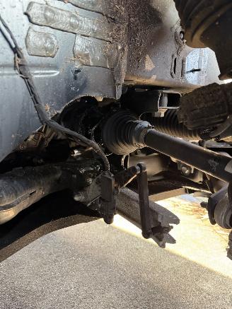 Porsche Macan EV 4 100kWh Pano Bose picture 9