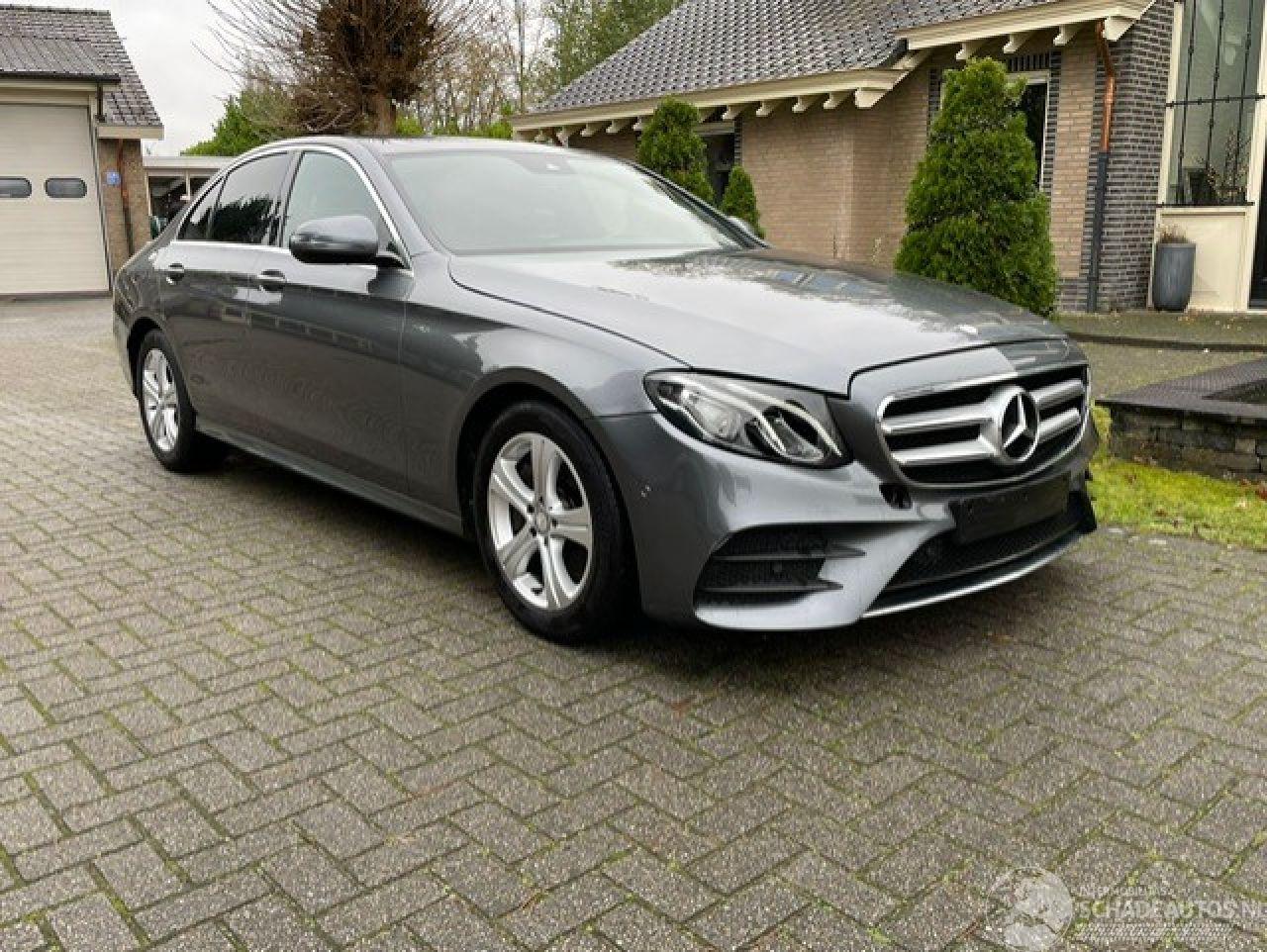 Mercedes E-klasse 200 d AMG LINE  NAVI CAMERA LED