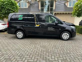 Schade bestelwagen Mercedes Vito 114 CDI Lang L2 AUTOMAAT NAVI CAMERA 2023/6