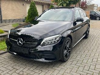 Vaurioauto  passenger cars Mercedes C-klasse 300 de AMG Line PANO LED NAVI CAMERA 2020/1