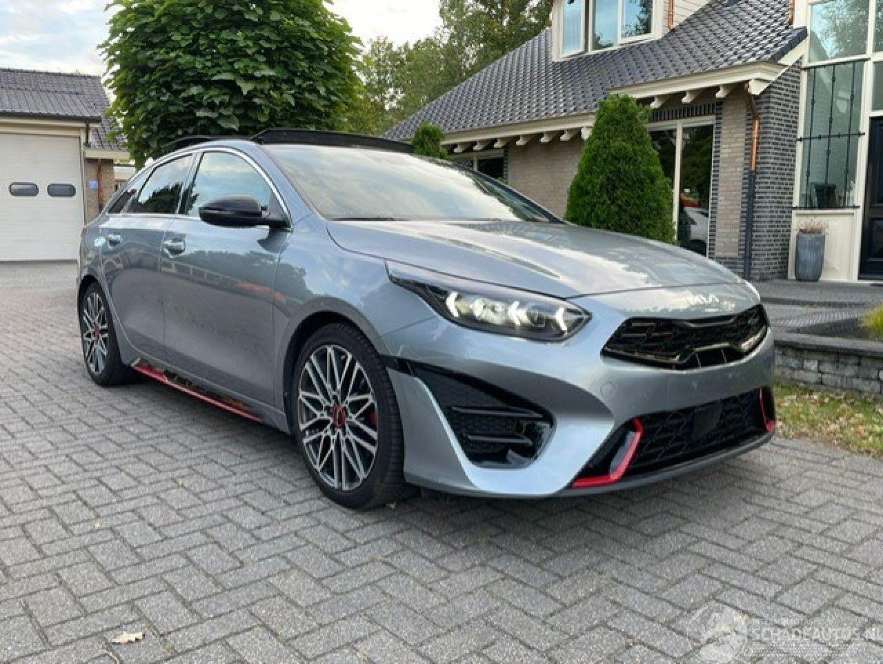 Kia Proceed 1.6 T GT-LINE PANO NAVI CAMERA LEDER