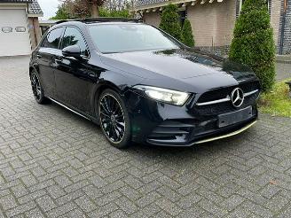 Unfallwagen Mercedes A-klasse 180 d AMG LINE EDITION PANO NAVI NIGHT 2019/6