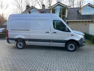 Schade bestelwagen Mercedes Sprinter 317 CDI L2H2 NAVI CAMERA 2022/12