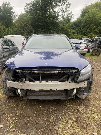 demontáž osobní automobily Mercedes C-klasse C 220 D COMBI 2017/11
