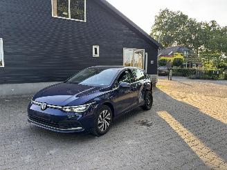 Damaged car Volkswagen Golf 8 1.4 AUTOMAAT HYBRIDE PLUG IN 204 PK NAVI CLIMA CAMERA LED B.J 2023 2023/12