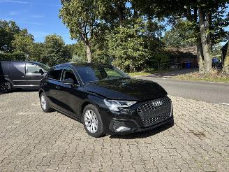 krockskadad bil auto Audi A3 30 TFSI SPORT PANO LEER NAVI LED CLIMA FACELIFT B.J 04-2024 2024/4