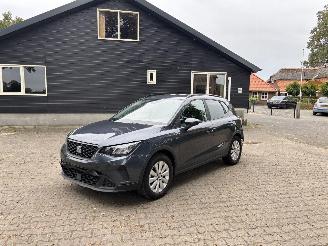 krockskadad bil auto Seat Arona STYLE 110 PK NAVI CLIMA CAMERA LED B.J 2024 2024/3
