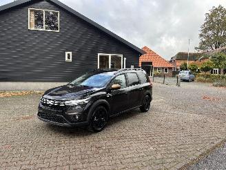 krockskadad bil auto Dacia Jogger HYBRIDE 7 PERS 1.6 AUTOMAAT NAVi CLIMA CAMERA LED PDC B.J 07-2025 2025/7