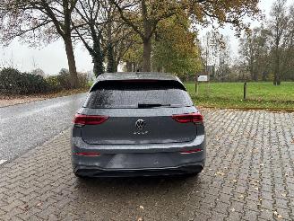 Volkswagen Golf 8 TSI EDITION 110 PK NAVI CLIMA CAMERA VIRTUEEL DASH LED B:J 2023  Plaatschade picture 5