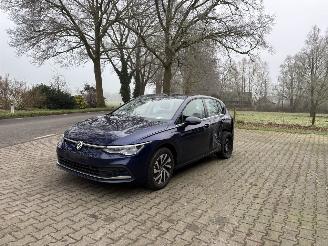 Vaurioauto  passenger cars Volkswagen Golf 8 HYBRIDE GTE 1.4 PLUG IN DSG NAVI CLIMA VIRT DASH CAMERA B.J 12-2023 2023/12