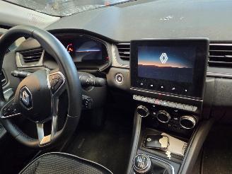 Avarii autoturisme Renault Captur TECHNO NAVI CLIMA CAMERA LED B.J 09-2023 2023/9