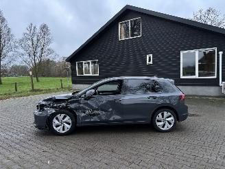 Volkswagen Golf 8,5 ETSI 1.5 HYBRIDE AUTOMAAT NAVI CLIMA CAMERA LED VIRT DASH TREKHAAK B.J 12-2024 picture 7