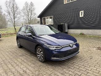 Voiture accidenté Volkswagen Golf 8 HYBRIDE GTE 1.4 PLUG IN DSG NAVI CLIMA VIRT DASH CAMERA B.J 12-2023 2023/12