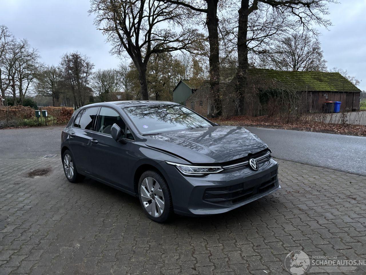 Volkswagen Golf 8.5 ETSI 1.5 HYBRIDE AUTOMAAT NAVI CLIMA CAMERA LED VIRT DASH TREKHAAK B.J 12-2024