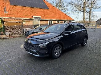 Schadeauto Hyundai Bayon AUTOMAAT T-GDI NAVI CAMERA LED B.J 11-2025 SCHROEFSCHADE NIEUW 2025/11