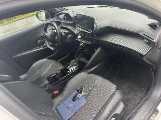 Peugeot 208 GT Line Automaat Navi Clima Camera B.J 2023 lichte schermschade picture 2