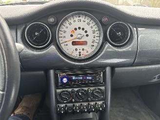 Mini Mini ONE PANORAMADAK AIRCO B.J 2003. APK MAART 2027 picture 12