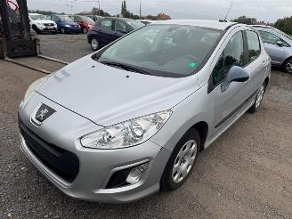 Unfallwagen Peugeot 308  2013/4