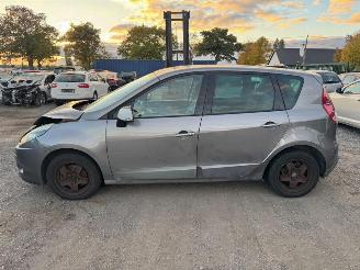 Renault Scenic  picture 8