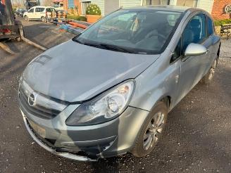 Auto incidentate Opel Corsa  2010/10