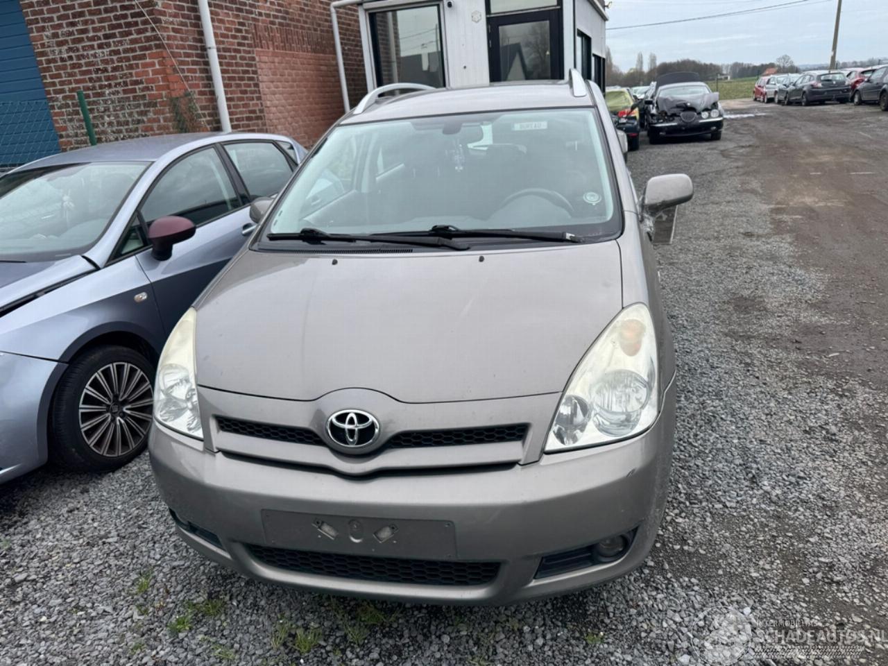 Toyota Corolla VERSO LINEA SOL