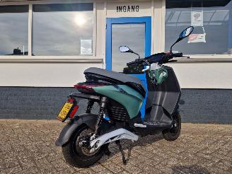 Piaggio  ONE + picture 4