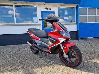dañado ciclomotor Gilera  RUNNER RST C46 2011/4