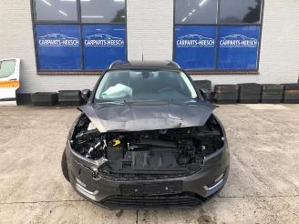 Coche siniestrado Ford Focus Focus 3 Wagon, Combi, 2010 / 2020 1.0 Ti-VCT EcoBoost 12V 125 2015/2
