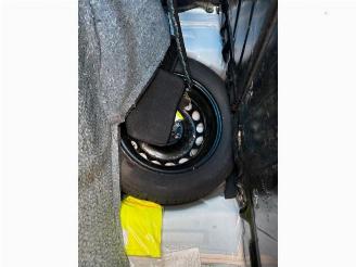 Peugeot 108 108, Hatchback, 2014 1.0 12V VVT-i picture 13