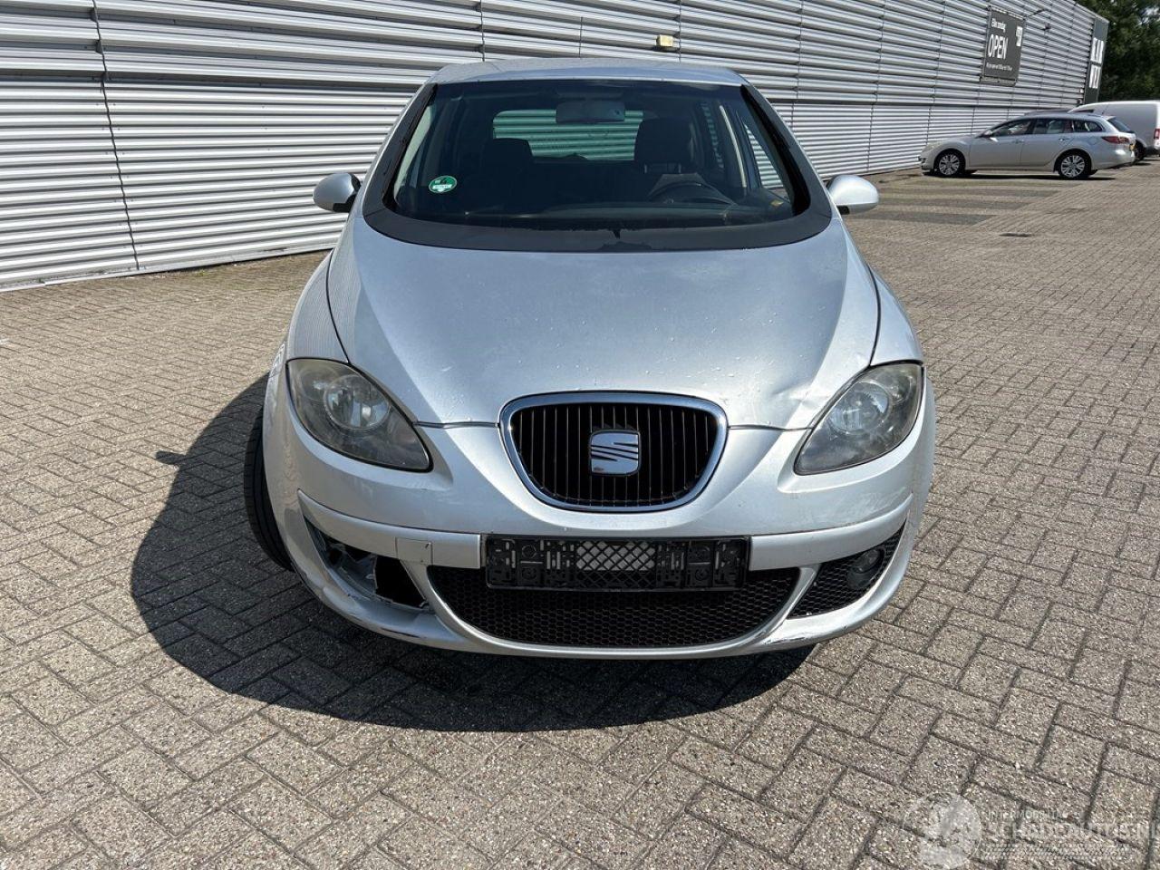 Seat Altea 1.6 MPV  Benzine 1.598cc 75kW (102pk) FWD