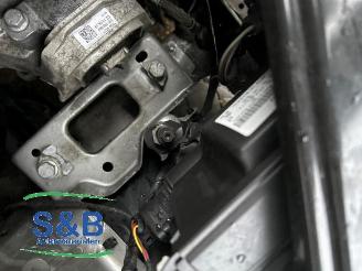 Volkswagen Up! Up! (121), Hatchback, 2011 1.0 12V 75 picture 12