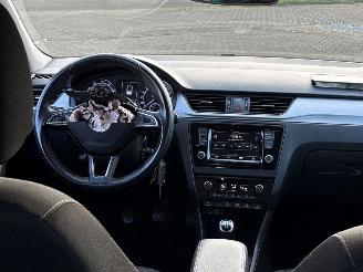 Skoda Rapid 1.0 TSI 12V Liftback  Benzine 999cc 70kW (95pk) FWD 2017-06/2019-12  CHZB; DKLD picture 25