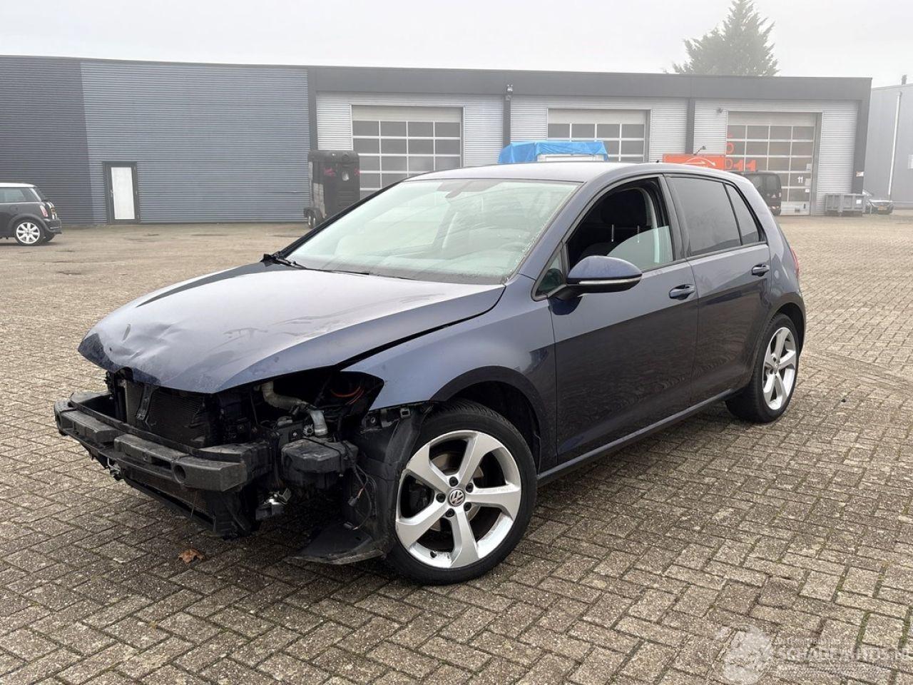 Volkswagen Golf 1.2 TSI 16V Hatchback  Benzine 1.197cc 77kW (105pk) FWD 2012-11/2017-03  CJZA