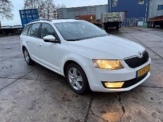 Skoda Octavia 1.6 TDI Greenline 16V Combi/o 4Dr Diesel 1.598cc 81kW (110pk) FWD 2013-05/2020-07  CRKB picture 8